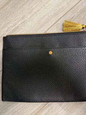 New J.Crew Pebbled Black Leather Pouch 11" x 7.5" with zipper and magnetic close